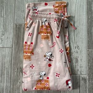 Peanuts Snoopy Christmas gingerbread lounge pants with pockets - (size medium)